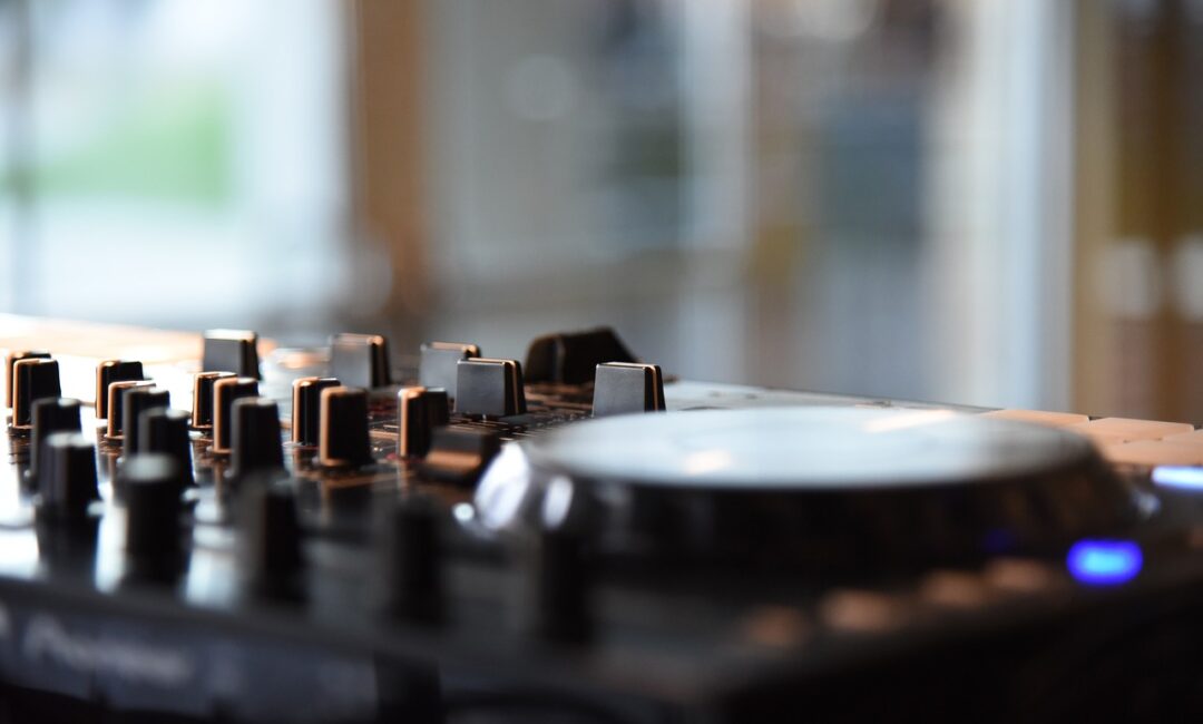 Zoom_sur_l_accordeur_d_instruments_Google_:_l_outils_high_tech_pour_les_musiciens